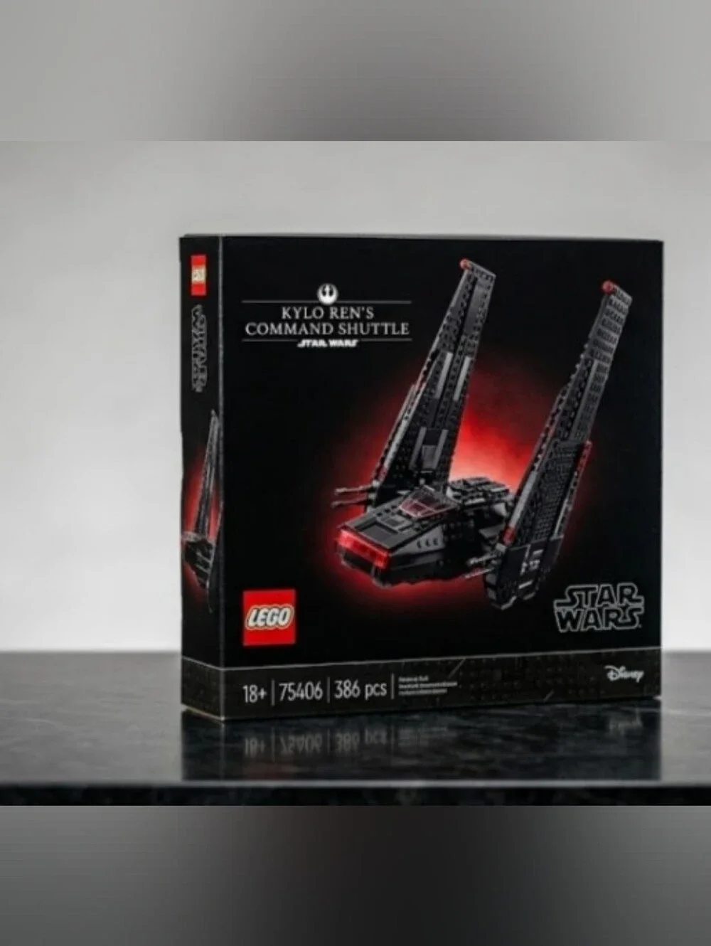 NEW! Lego Star Wars - Kylo Ren Command Shuttle NWT